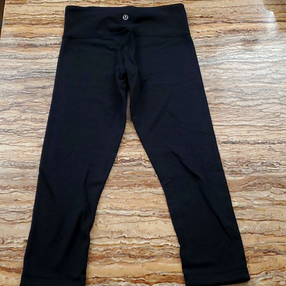 Lululemon crop